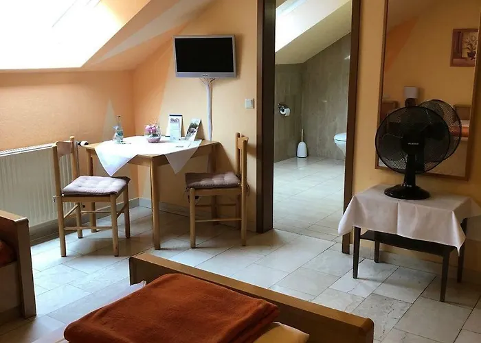 Hotelrestaurant Idyll Hotel 2*